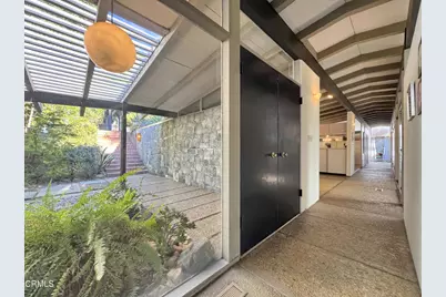 925 Monarch Drive, La Canada Flintridge, CA 91011 - Photo 13