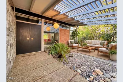925 Monarch Drive, La Canada Flintridge, CA 91011 - Photo 1