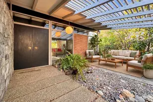 925 Monarch Dr, La Canada Flintridge, CA 91011 - Photo 1