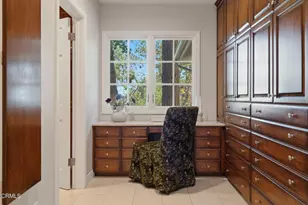 250 N San Rafael Ave, Pasadena, CA 91105 - Photo 29