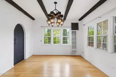3911 De Longpre Avenue, Los Angeles, CA 90027 - Photo 3