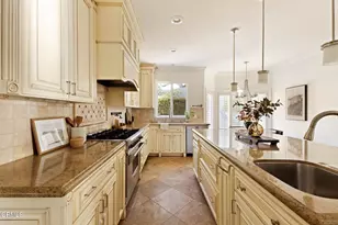 2701 Fairmount Ave, La Crescenta, CA 91214 - Photo 9