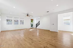 17326 Parque Vanowen Way, Lake Balboa, CA 91406 - Photo 7
