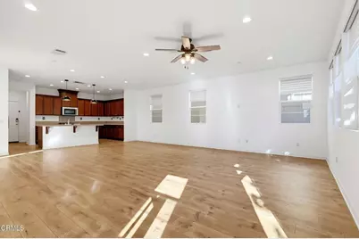 17326 Parque Vanowen Way, Lake Balboa, CA 91406 - Photo 9