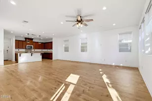 17326 Parque Vanowen Way, Lake Balboa, CA 91406 - Photo 9