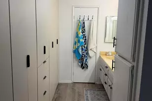 15155 Sherman Way, Los Angeles, CA 91405 - Photo 19