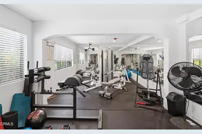 5260 Bellingham Avenue, Los Angeles, CA 91607 - Photo 11