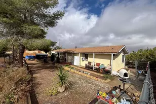 1631 Hollister Rd, Pinon Hills, CA 92372 - Photo 9