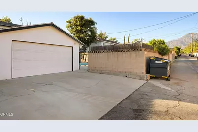 1336 N Laurel Avenue, Upland, CA 91786 - Photo 25