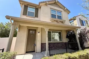 699 S Mandarin Ln, Rialto, CA 92376 - Photo 1