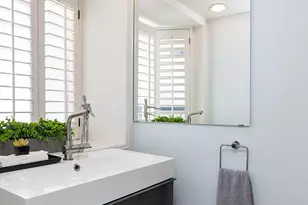 6936 Pacific View Dr, Los Angeles, CA 90068 - Photo 17