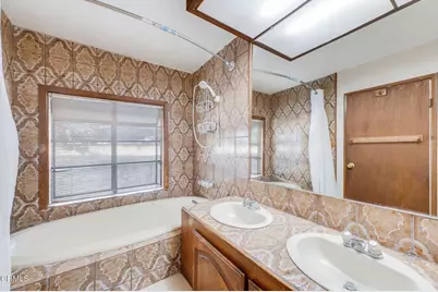 1240 E McWood Street, West Covina, CA 91790 - Photo 19