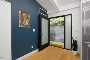 3902 Sunset Dr, Los Angeles, CA 90027 - Photo 3
