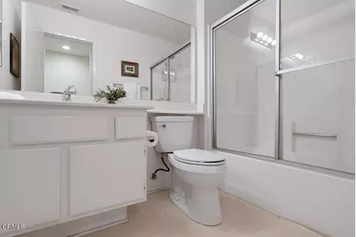 25230 Steinbeck Avenue #A, Stevenson Ranch, CA 91381 - Photo 17