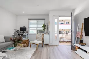 2428 E Del Mar Blvd, Pasadena, CA 91107 - Photo 9