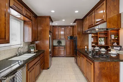 745 Hastings Ranch Drive, Pasadena, CA 91107 - Photo 15