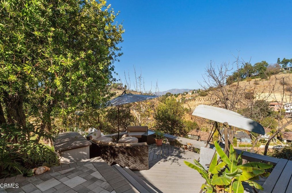 1781 Sunny Heights Dr, Los Angeles CA  90065-3325 exterior