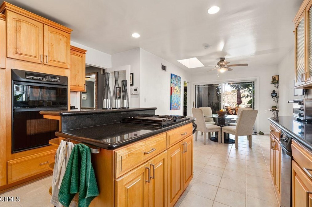 1781 Sunny Heights Dr, Los Angeles CA  90065-3325 exterior