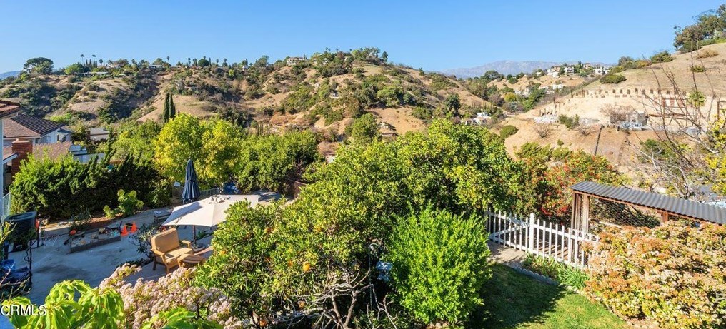 1781 Sunny Heights Dr, Los Angeles CA  90065-3325 exterior