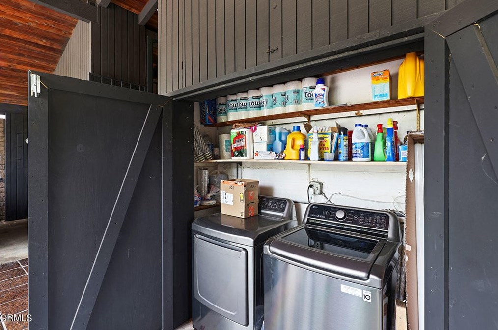 600 Tamarac Dr, Pasadena CA  91105-2149 exterior