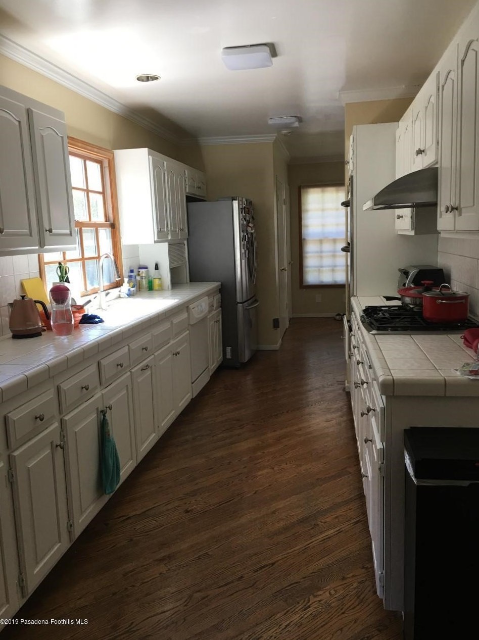 2715 Carlaris Rd, Pasadena CA  91108-1716 exterior