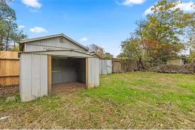 2215 Laurel Street, Chico, CA 95928 - Photo 31