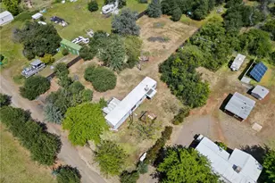 6683 Meadow Ln, Anderson, CA 96007 - Photo 5