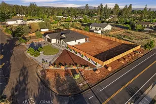 1095 Fairview Dr, Paradise, CA 95969 - Photo 7