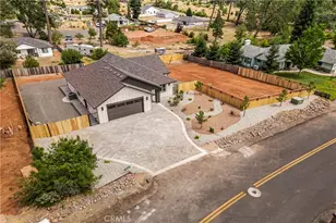 1586 Gate Ln, Paradise, CA 95969 - Photo 3