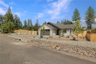 1586 Gate Ln, Paradise, CA 95969 - Photo 7