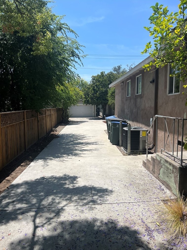 1539 Wesley Ave, Pasadena CA  91104-2646 exterior