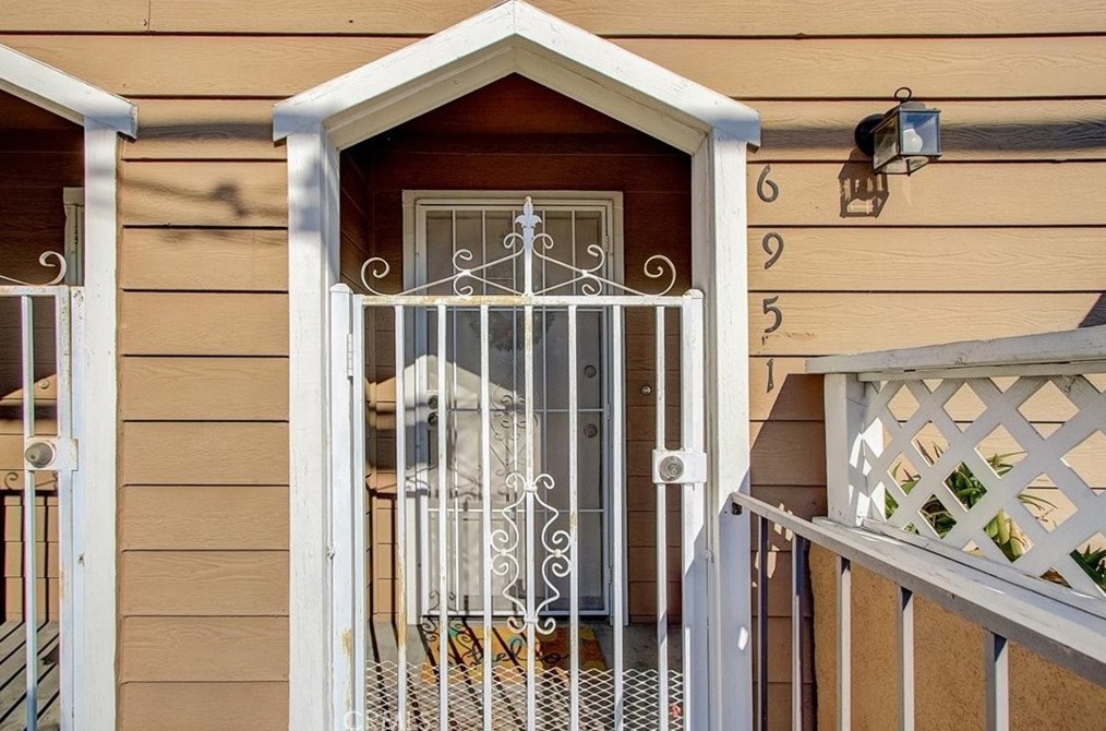 6951 Gage Ave, Los Angeles CA  90040-3746 exterior