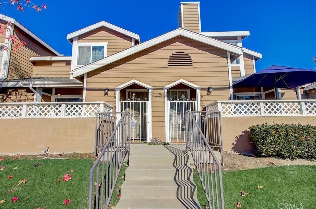 6951 Gage Ave, Los Angeles CA  90040-3746 exterior