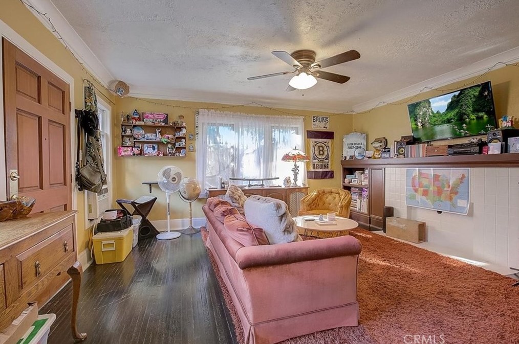 620 Coronado St, Los Angeles CA  90026-3913 exterior