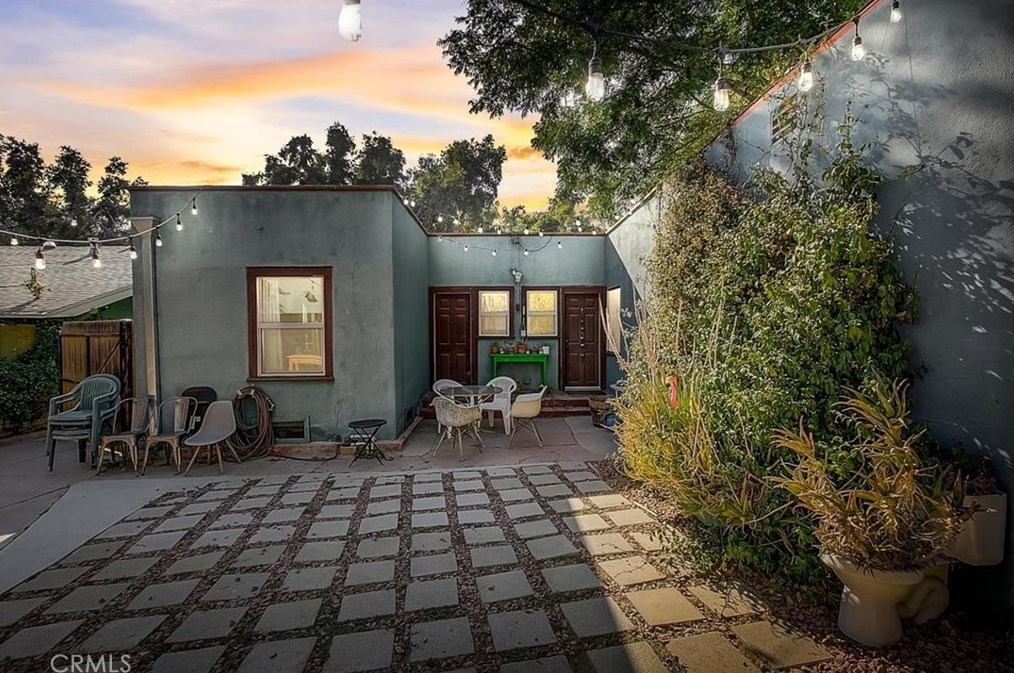 620 Coronado St, Los Angeles CA  90026-3913 exterior