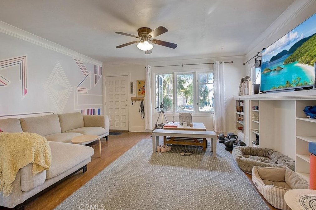 620 Coronado St, Los Angeles CA  90026-3913 exterior