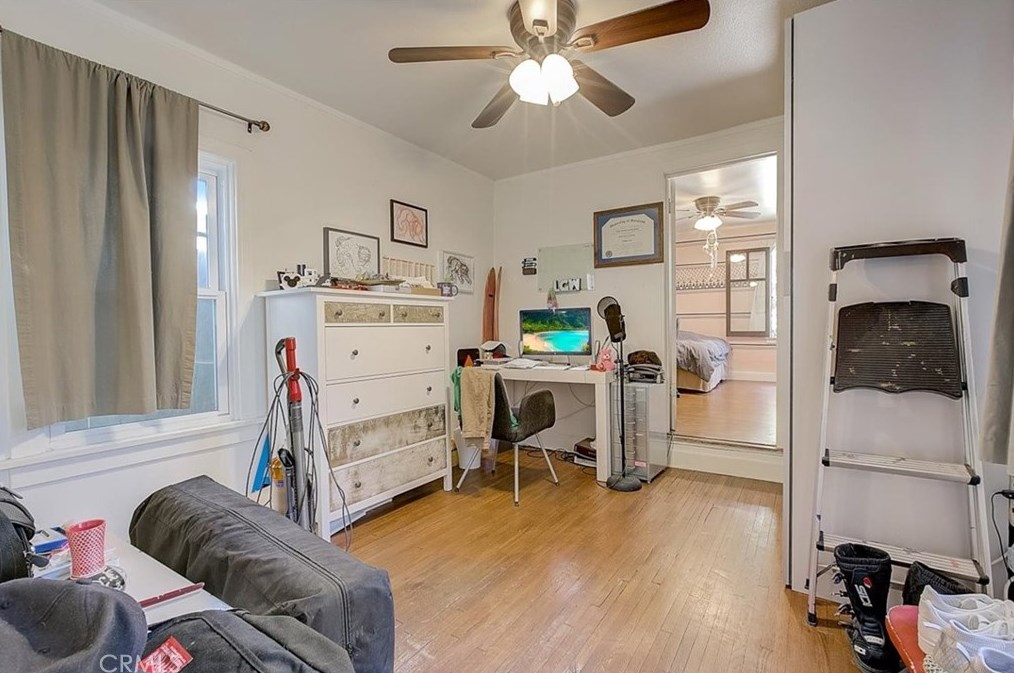 620 Coronado St, Los Angeles CA  90026-3913 exterior