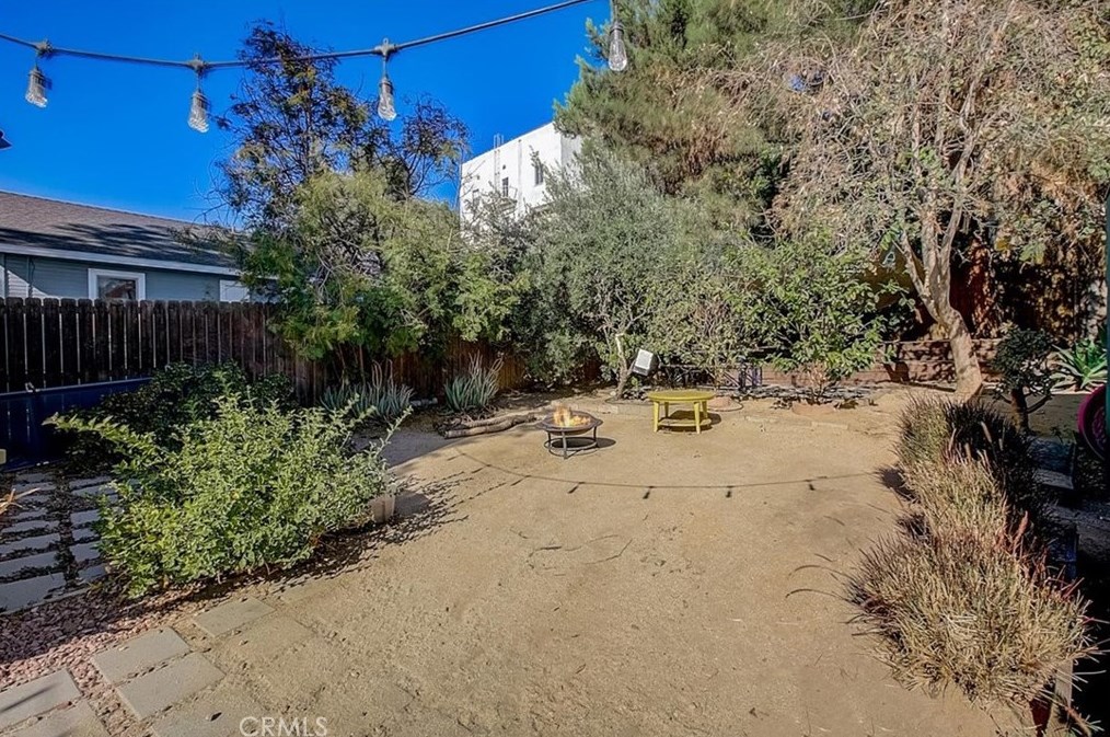 620 Coronado St, Los Angeles CA  90026-3913 exterior