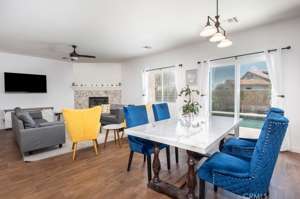 30476 Seminole Ct, Cathedral City CA  92234-6107 exterior