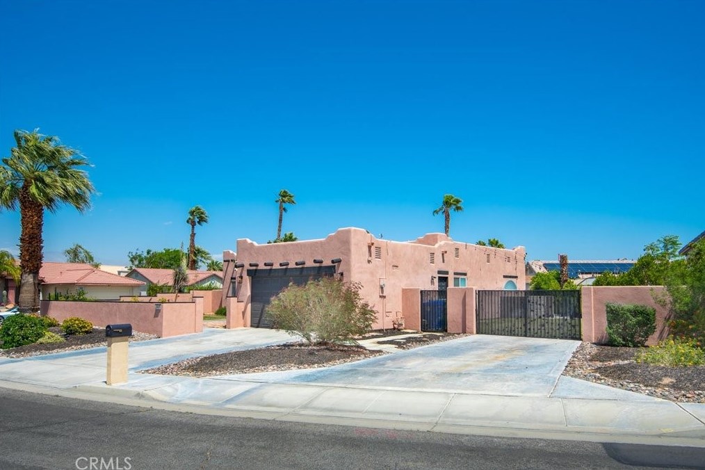 30476 Seminole Ct, Cathedral City CA  92234-6107 exterior