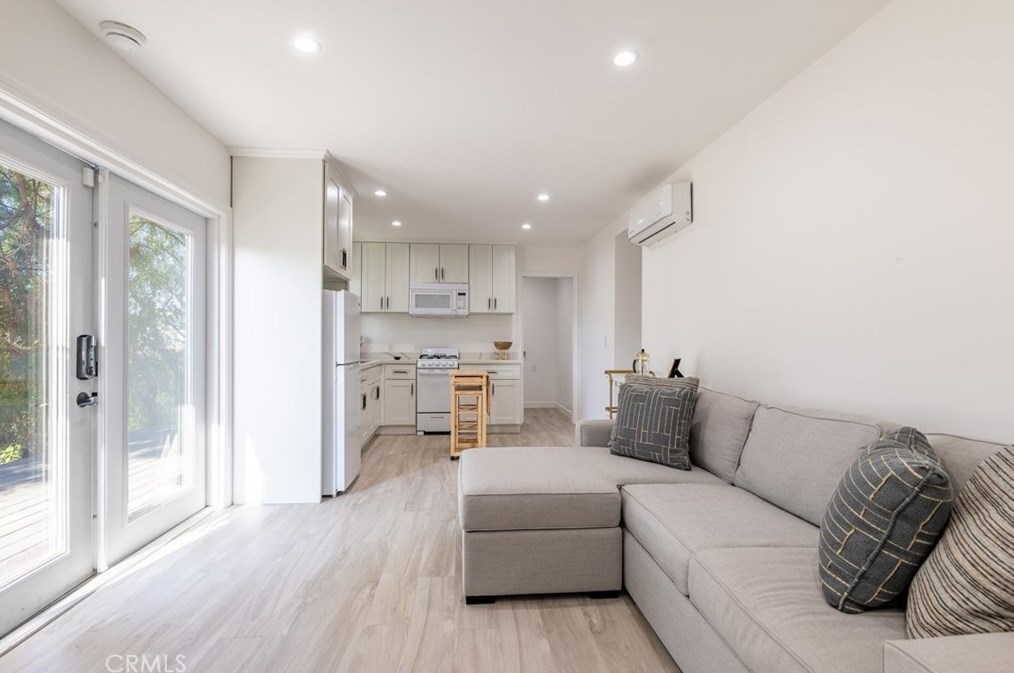 4736 Grey Dr, Los Angeles CA  90032-2021 exterior