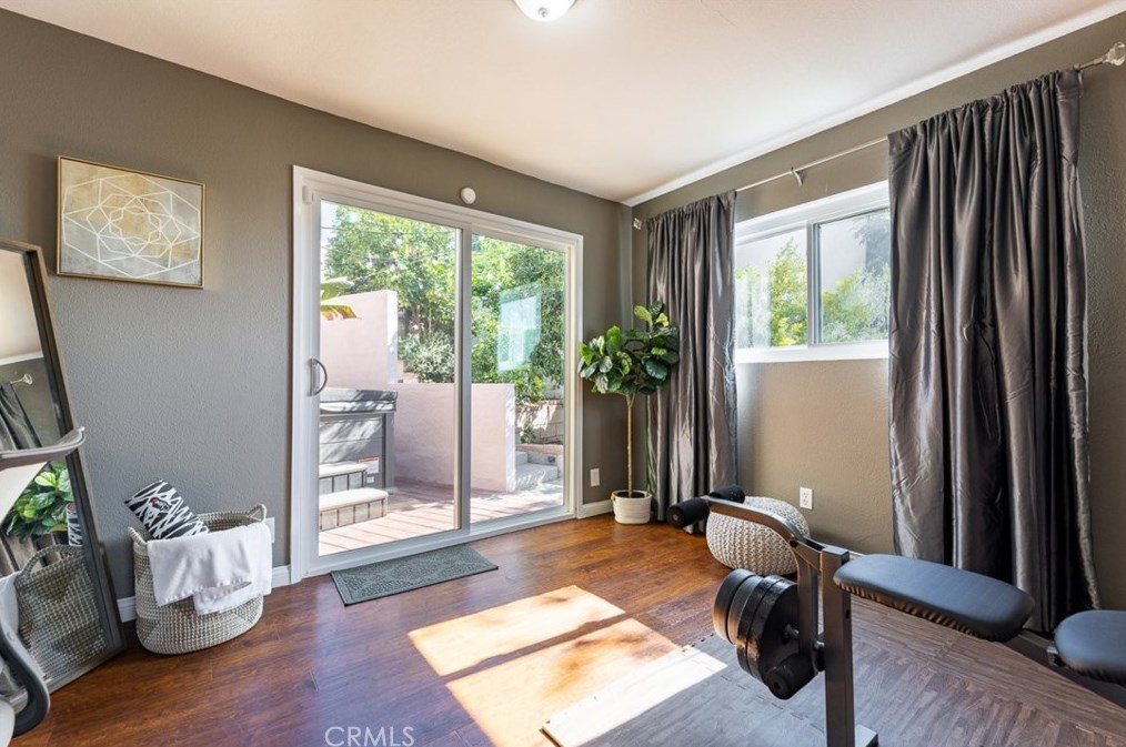 4736 Grey Dr, Los Angeles CA  90032-2021 exterior