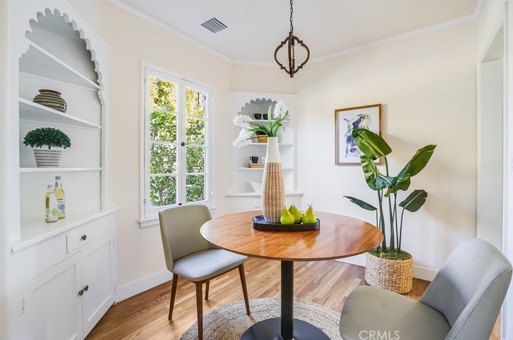 822 Allen Ave, Pasadena CA  91104-4003 exterior