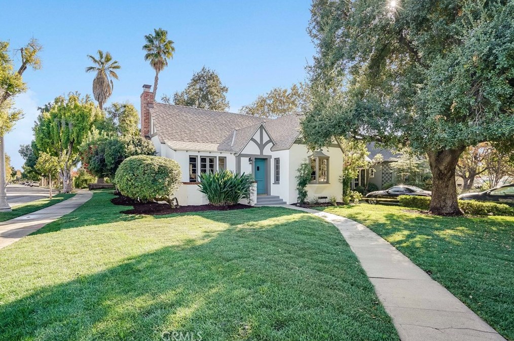 822 Allen Ave, Pasadena CA  91104-4003 exterior