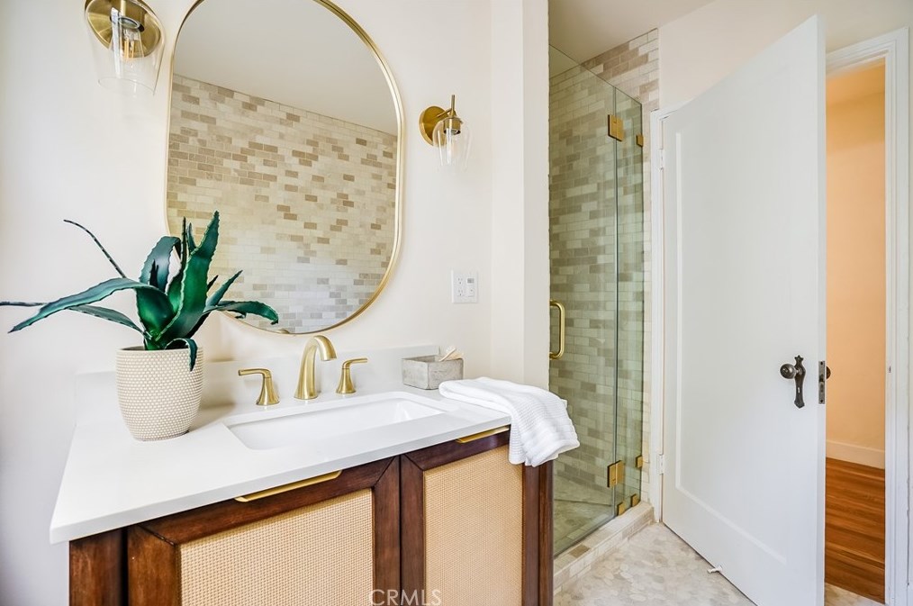 822 Allen Ave, Pasadena CA  91104-4003 exterior