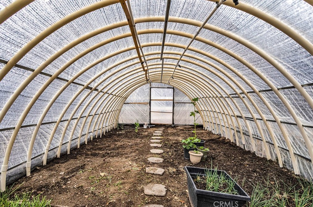 8368 Arrowhead Rd, Phelan CA  92371-6299 exterior