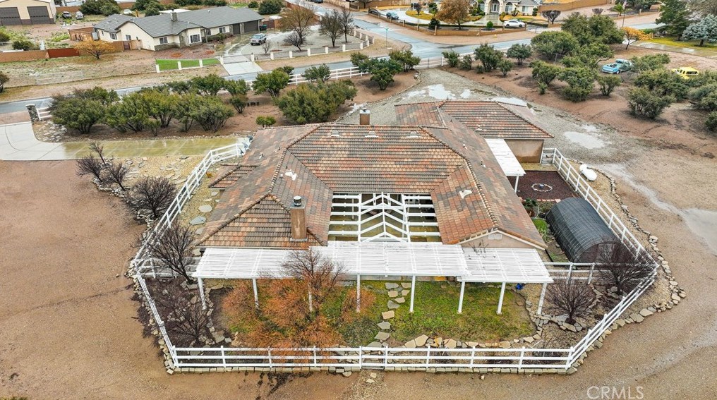 8368 Arrowhead Rd, Phelan CA  92371-6299 exterior