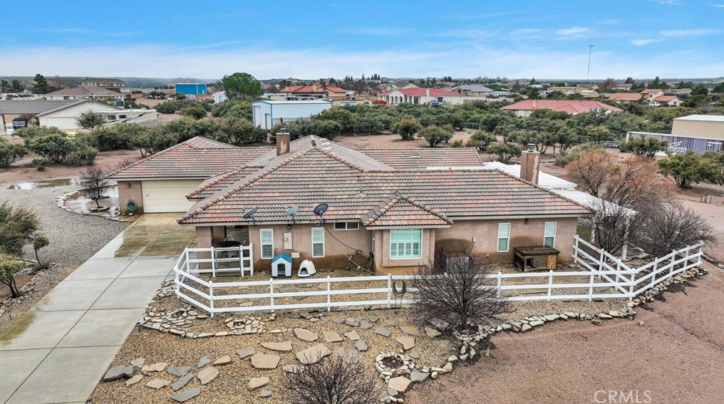 8368 Arrowhead Rd, Phelan CA  92371-6299 exterior