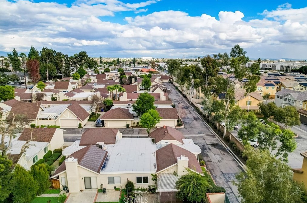 2026 Yale St, Ontario CA  91764-6815 exterior