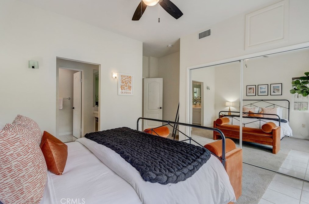 2224 Laurel Pl, Newport Beach CA  92663-5458 exterior